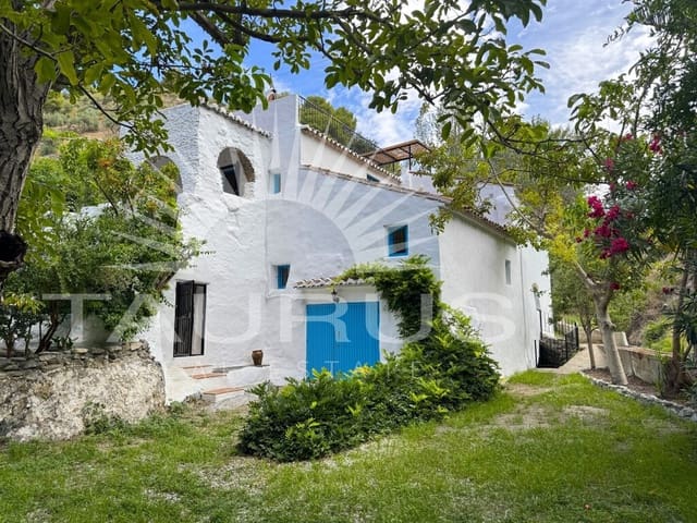 5 soverom Villa til salgs i Canillas de Albaida med svømmebasseng - € 395 000 (Ref: 10077210)