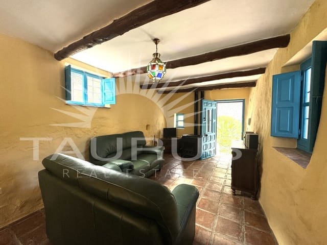 5 soverom Villa til salgs i Canillas de Albaida med svømmebasseng - € 395 000 (Ref: 10077210)