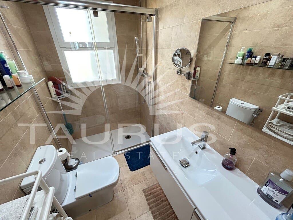 2 Zimmer Apartment zu verkaufen in Caleta de Velez mit Pool Garage - 399.500 € (Ref: 10077217)