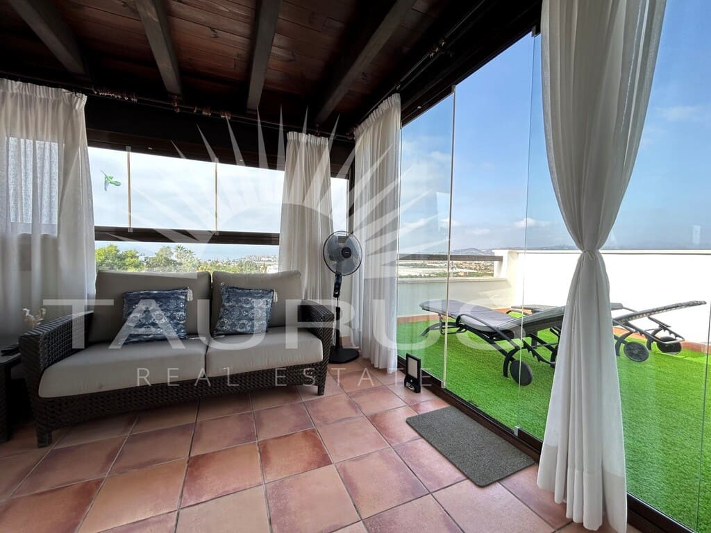2 Zimmer Apartment zu verkaufen in Caleta de Velez mit Pool Garage - 399.500 € (Ref: 10077217)