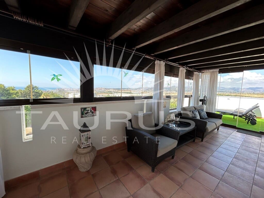 2 bedroom Apartment for sale in Caleta de Velez with pool garage - € 399,500 (Ref: 10077217)