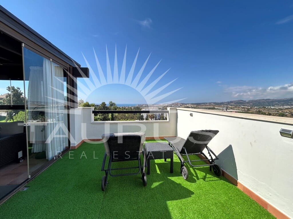 2 bedroom Apartment for sale in Caleta de Velez with pool garage - € 399,500 (Ref: 10077217)