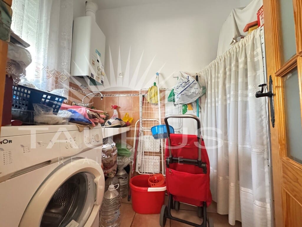 2 makuuhuone Huvila myytävänä paikassa Canillas de Albaida mukana 
autotalli - 289 700 € (Ref: 10077766)