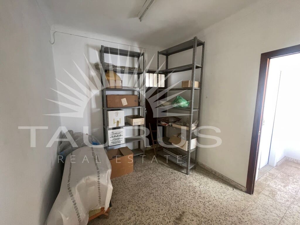 9 soverom Kommersiell til salgs i Velez-Malaga - € 700 000 (Ref: 10094346)