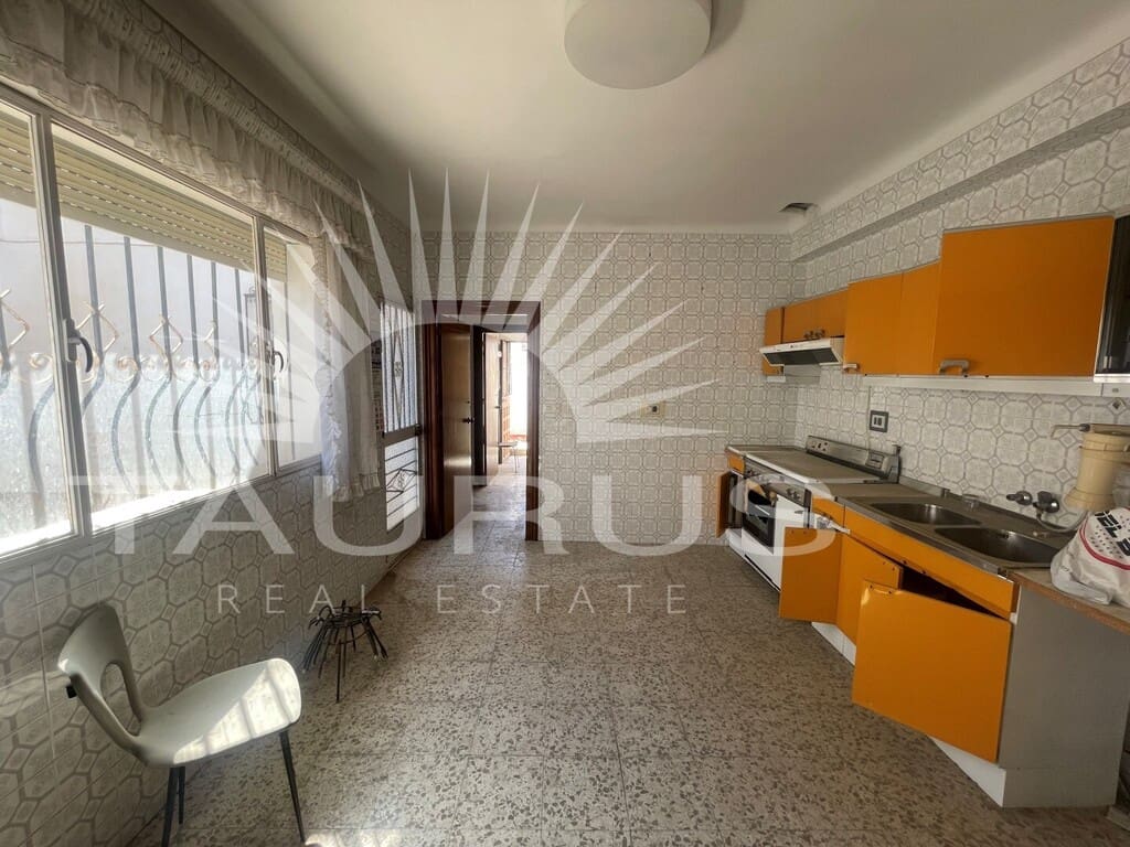9 soverom Kommersiell til salgs i Velez-Malaga - € 700 000 (Ref: 10094346)
