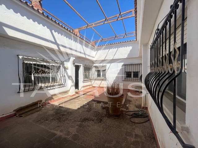 9 soverom Kommersiell til salgs i Vélez-Málaga - € 700 000 (Ref: 10094346)