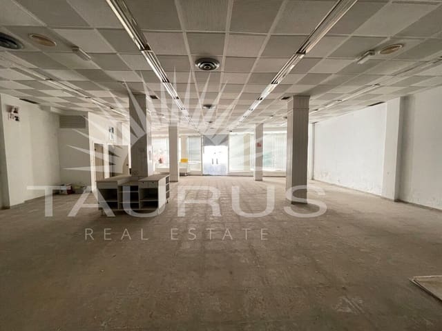 9 soverom Kommersiell til salgs i Vélez-Málaga - € 700 000 (Ref: 10094346)
