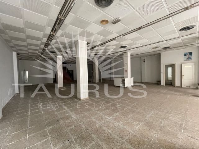 9 soverom Kommersiell til salgs i Vélez-Málaga - € 700 000 (Ref: 10094346)