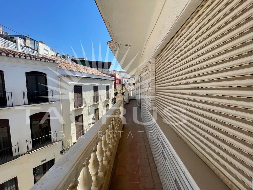 9 soverom Kommersiell til salgs i Velez-Malaga - € 700 000 (Ref: 10094346)