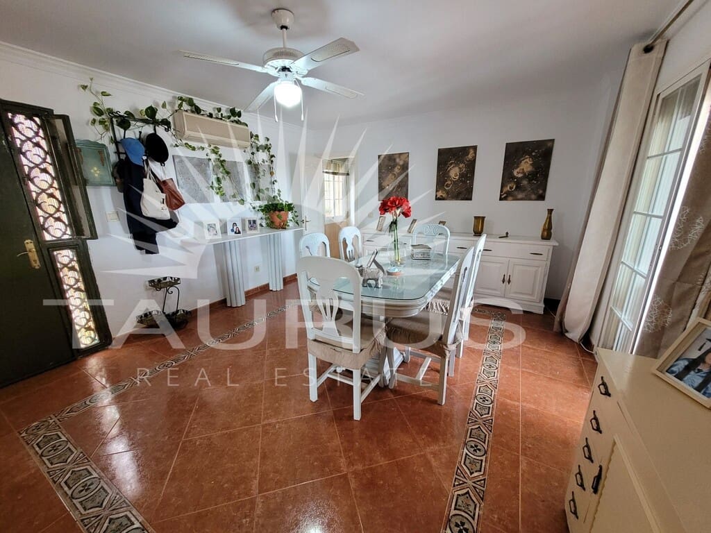 Casa de 3 habitaciones en Cómpeta en venta con garaje - 339.000 € (Ref: 10097640)
