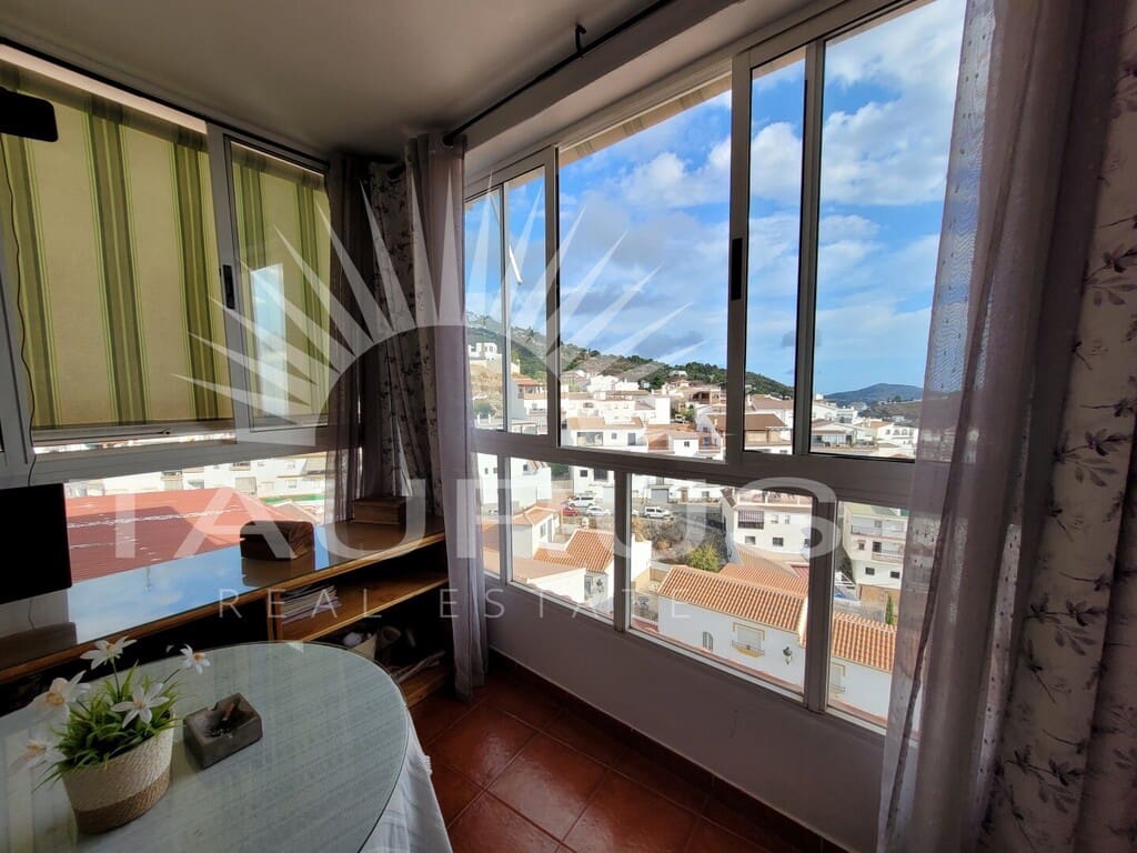 Casa de 3 habitaciones en Cómpeta en venta con garaje - 339.000 € (Ref: 10097640)