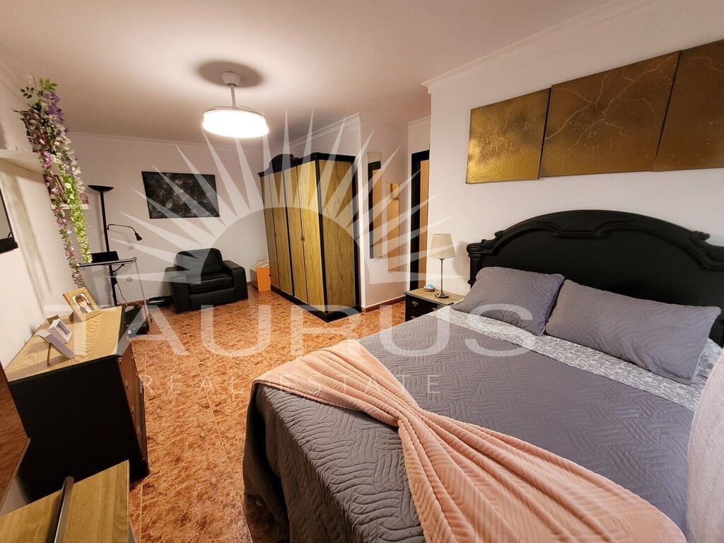 Casa de 3 habitaciones en Cómpeta en venta con garaje - 339.000 € (Ref: 10097640)