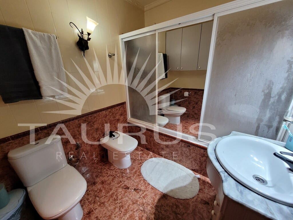 Casa de 3 habitaciones en Cómpeta en venta con garaje - 339.000 € (Ref: 10097640)