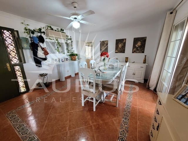 Casa de 3 habitaciones en Cómpeta en venta con garaje - 339.000 € (Ref: 10097640)