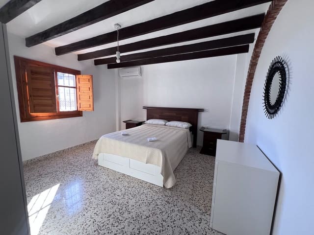 1 sovrum Lägenhet att hyra i Cómpeta - 875 € (Ref: 10119021)