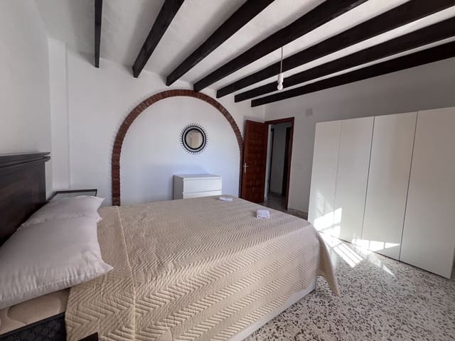 1 sovrum Lägenhet att hyra i Cómpeta - 875 € (Ref: 10119021)