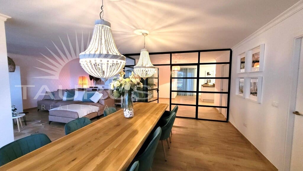 3 makuuhuone Omakotitalo myytävänä paikassa Competa - 325 000 € (Ref: 10123650)