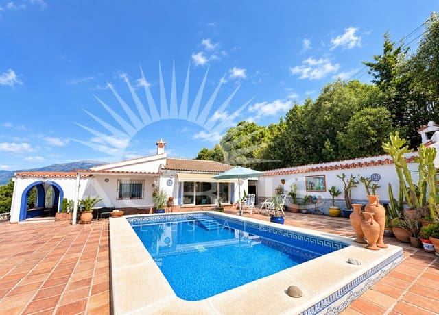 3 bedroom Villa for sale in Cómpeta with pool garage - € 590,000 (Ref: 10128248)