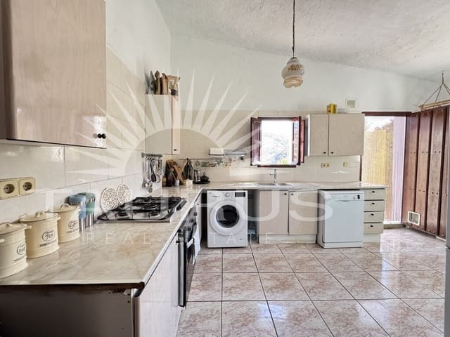 3 soveværelse Villa til salg i Archez med garage - € 310.000 (Ref: 10131375)