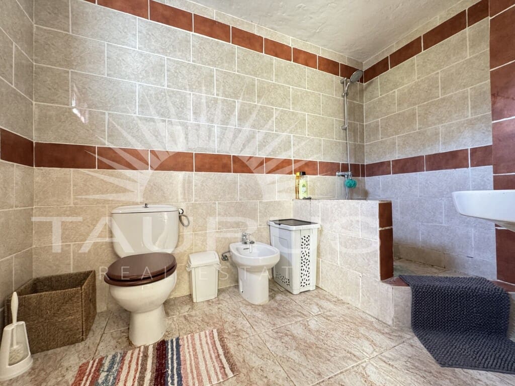 3 soveværelse Villa til salg i Archez med garage - € 310.000 (Ref: 10131375)