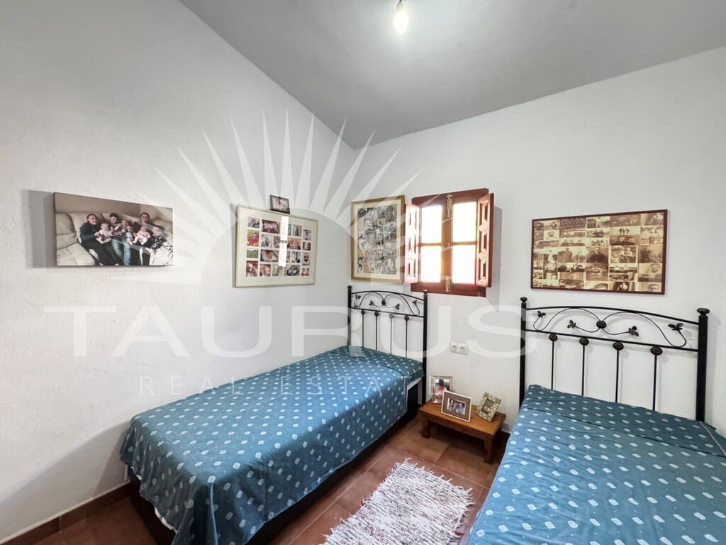 3 soveværelse Villa til salg i Archez med garage - € 310.000 (Ref: 10131375)