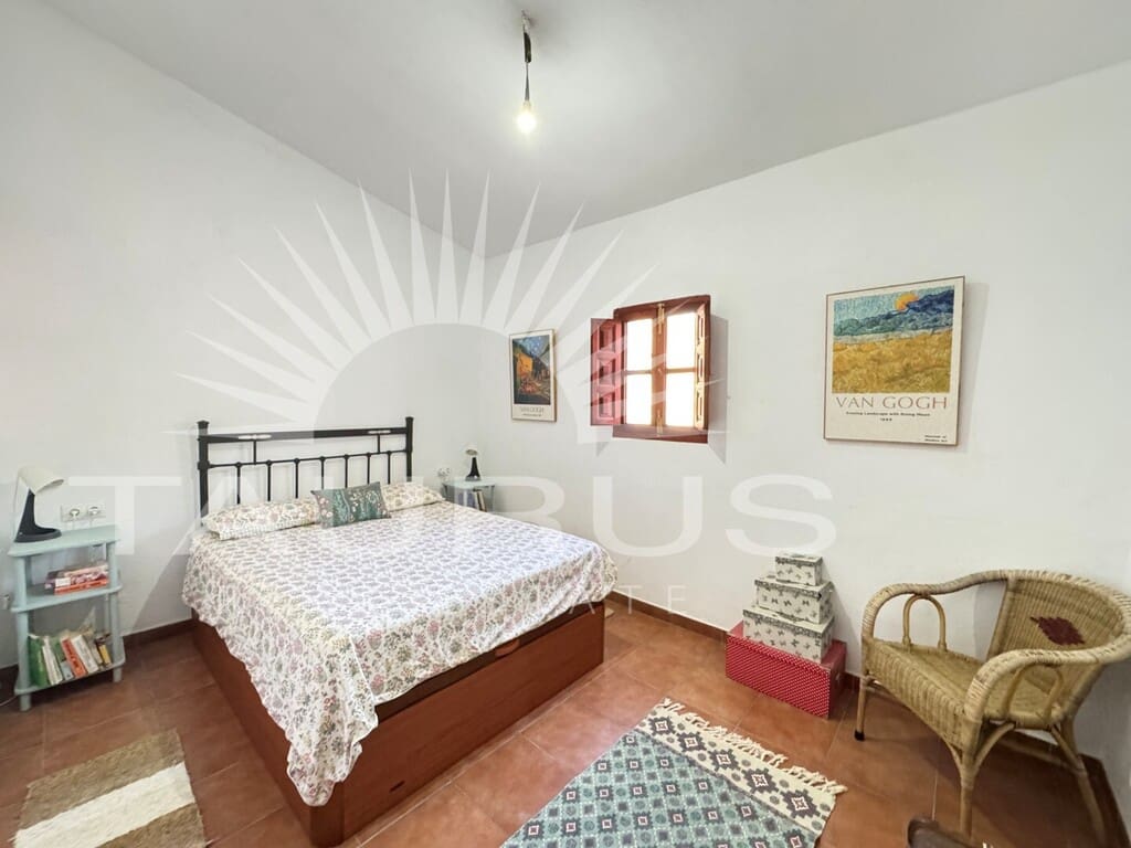 3 soveværelse Villa til salg i Archez med garage - € 310.000 (Ref: 10131375)