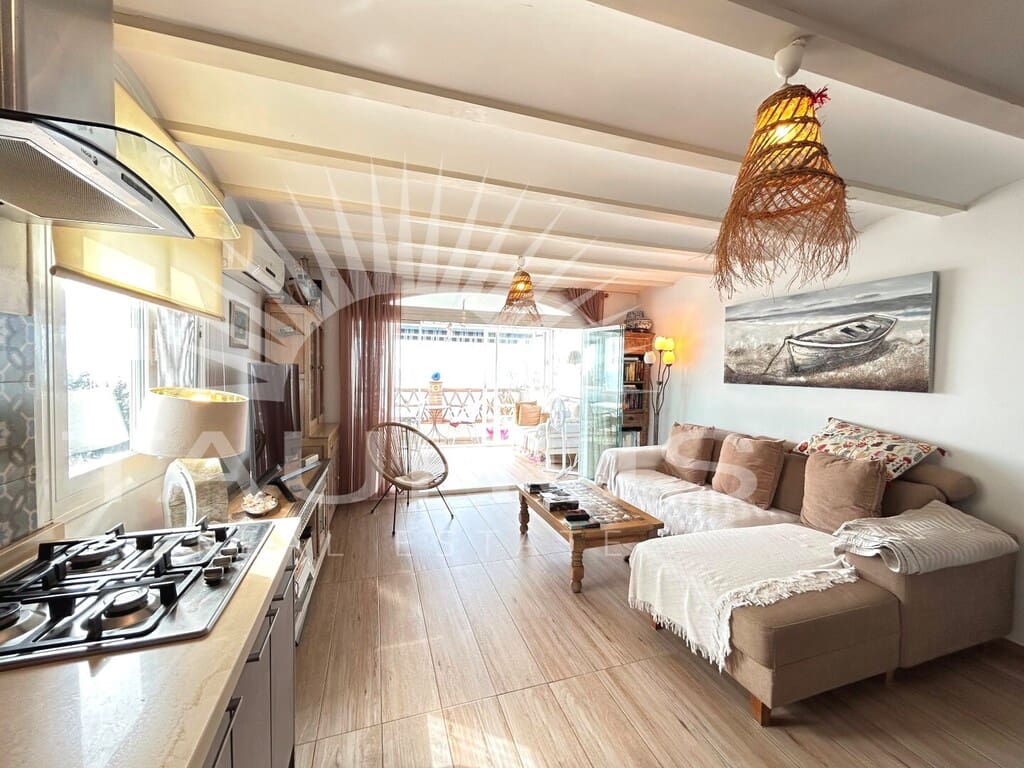 3 soveværelse Strandlejlighed til salg i Caleta de Velez - € 725.000 (Ref: 10139209)