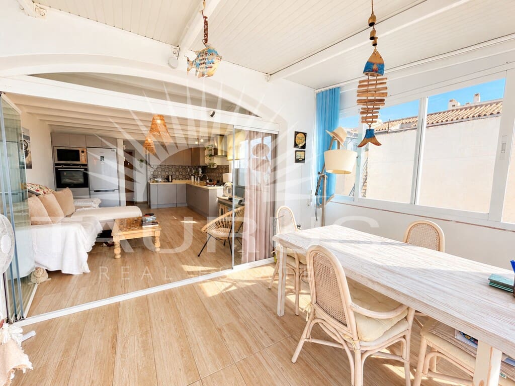 3 soveværelse Strandlejlighed til salg i Caleta de Velez - € 725.000 (Ref: 10139209)