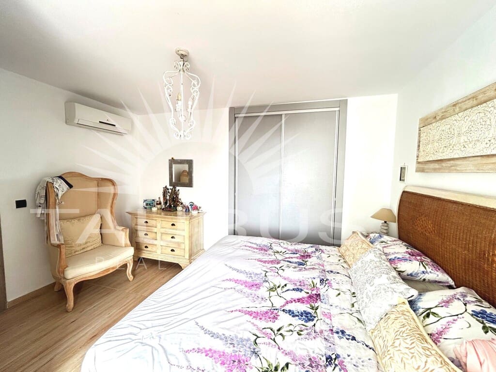 3 soveværelse Strandlejlighed til salg i Caleta de Velez - € 725.000 (Ref: 10139209)