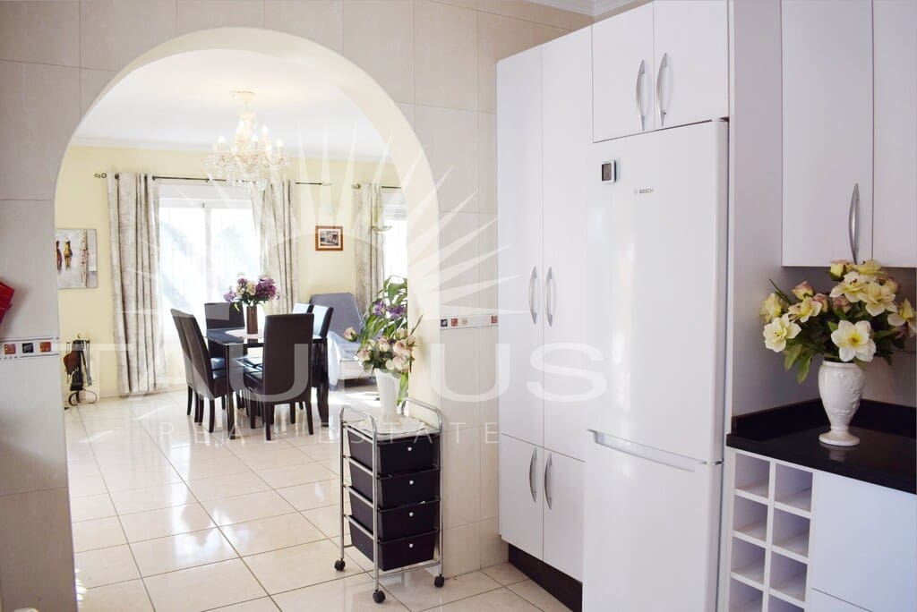 6 soverom Villa til salgs i Competa med svømmebasseng garasje - € 1 495 000 (Ref: 10142112)
