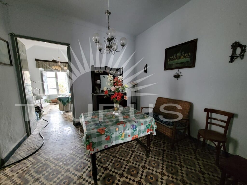 5 soverom Hus til salgs i Torrox - € 189 900 (Ref: 10146415)