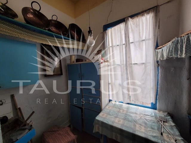 5 soverom Hus til salgs i Torrox - € 189 900 (Ref: 10146415)