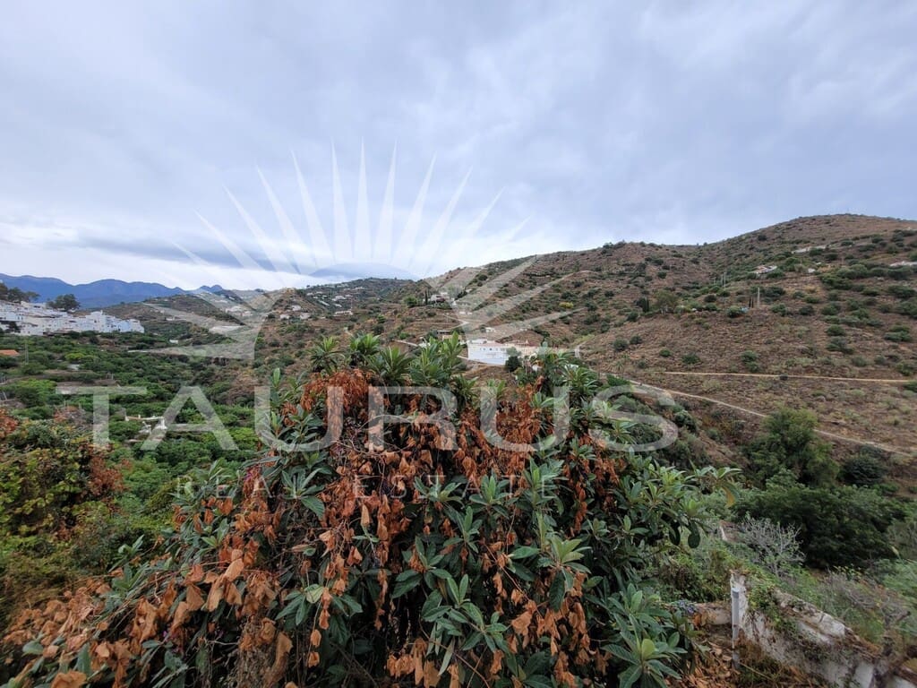 5 soverom Hus til salgs i Torrox - € 189 900 (Ref: 10146415)