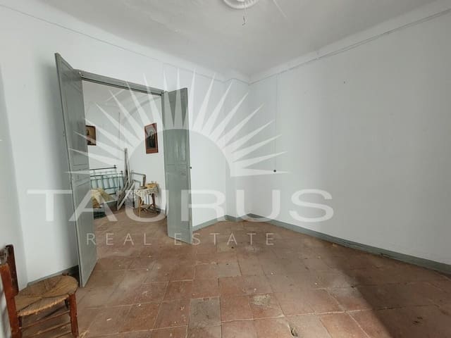 5 soverom Hus til salgs i Torrox - € 189 900 (Ref: 10146415)
