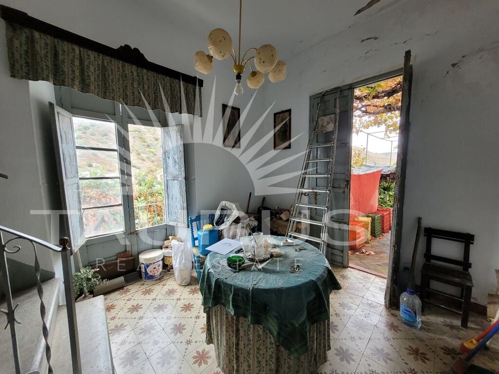 5 soverom Hus til salgs i Torrox - € 189 900 (Ref: 10146415)