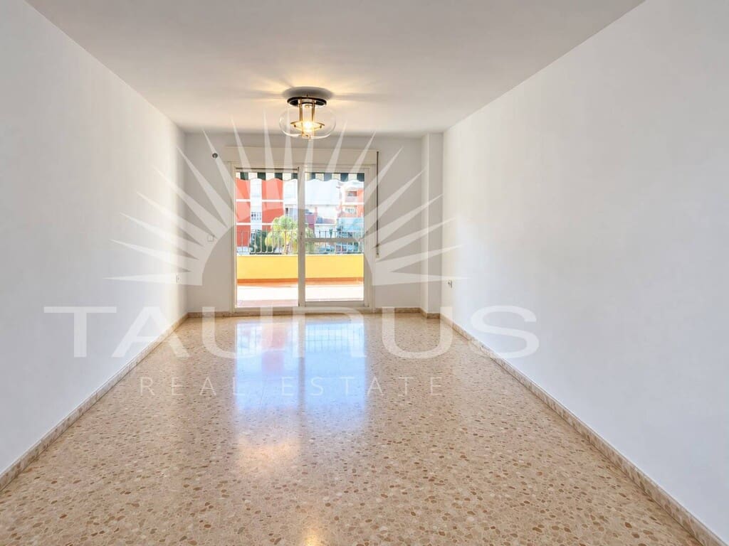 3 sypialnia Apartament na sprzedaż w Algarrobo Costa z basenem - 345 000 € (Ref: 10159226)