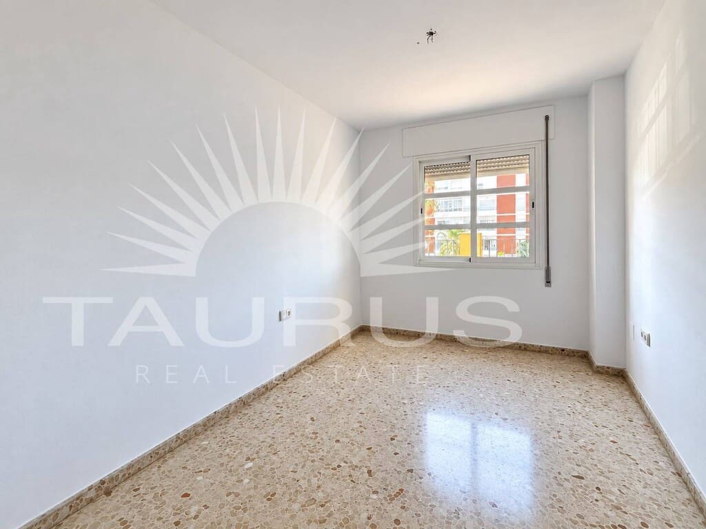 3 sypialnia Apartament na sprzedaż w Algarrobo Costa z basenem - 345 000 € (Ref: 10159226)