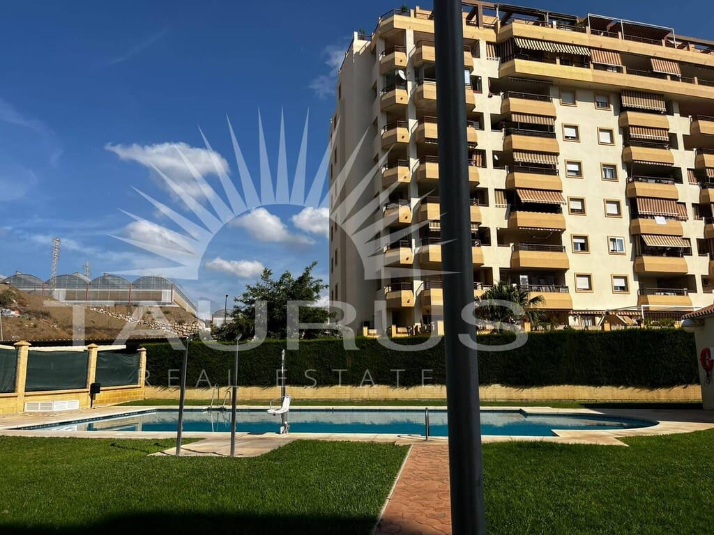 3 sypialnia Apartament na sprzedaż w Algarrobo Costa z basenem - 345 000 € (Ref: 10159226)