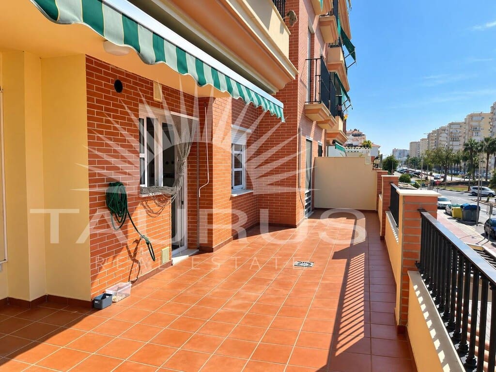 3 sypialnia Apartament na sprzedaż w Algarrobo Costa z basenem - 345 000 € (Ref: 10159226)