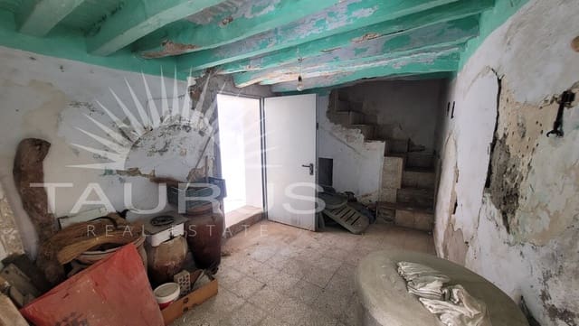Townhouse for sale in Salares - € 38,000 (Ref: 10161166)