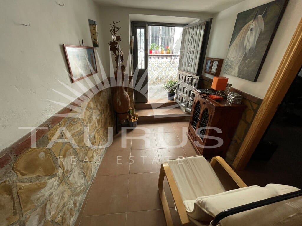 3 bedroom Townhouse for sale in Archez - € 65,000 (Ref: 10161167)