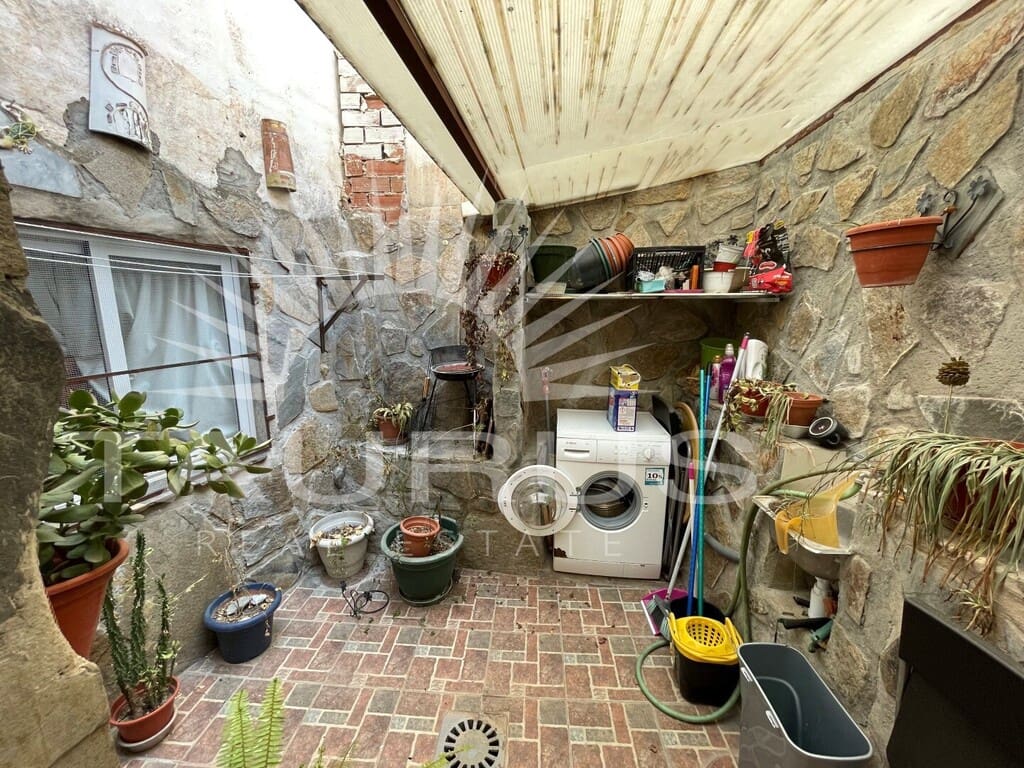 3 bedroom Townhouse for sale in Archez - € 65,000 (Ref: 10161167)