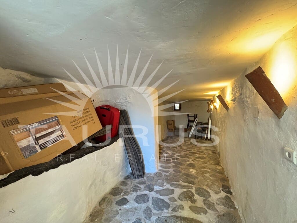 1 bedroom Townhouse for sale in Salares - € 139,000 (Ref: 10161168)