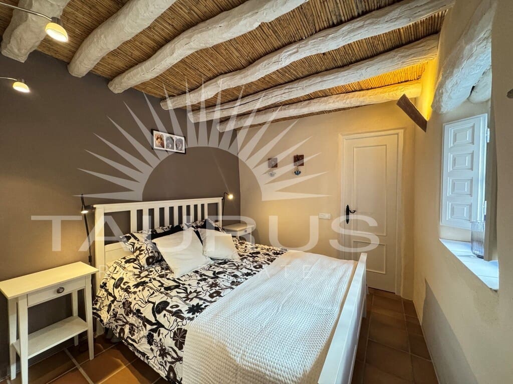1 bedroom Townhouse for sale in Salares - € 139,000 (Ref: 10161168)