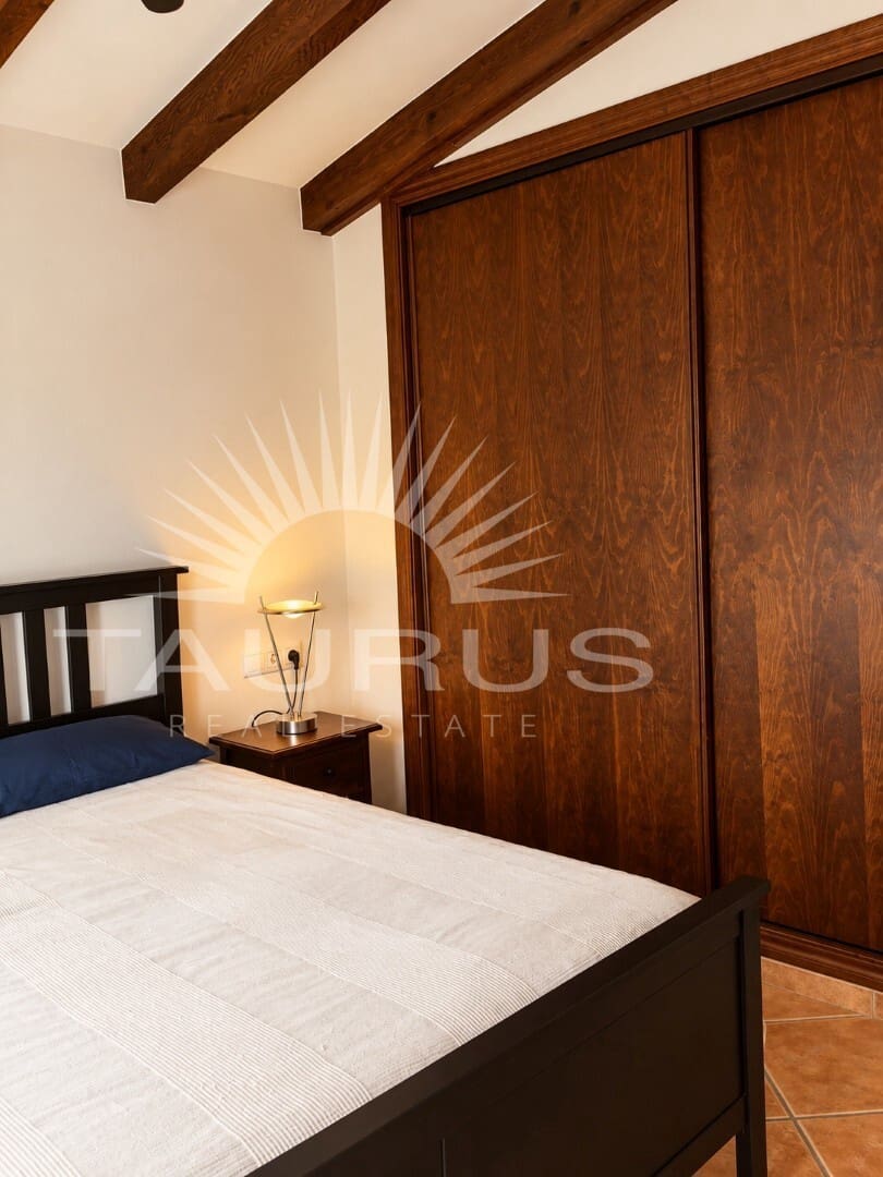 Chalet de 3 habitaciones en Cómpeta en venta con piscina garaje - 595.000 € (Ref: 10164788)