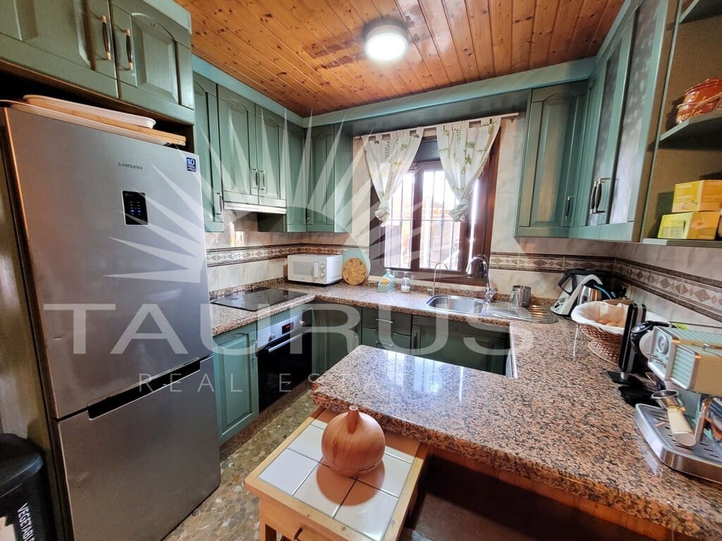 3 soveværelse Villa til salg i Almayate - € 530.000 (Ref: 10166286)