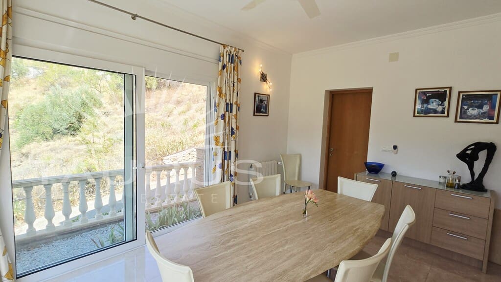 5 soverom Villa til salgs i Archez med svømmebasseng - € 549 950 (Ref: 10166287)