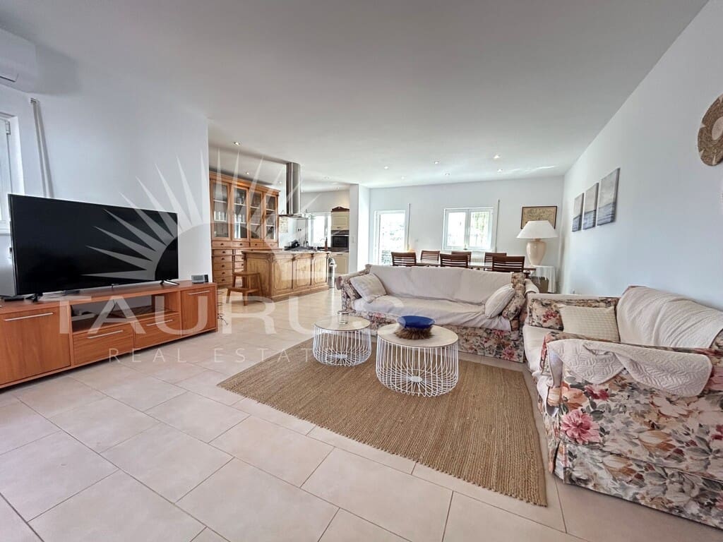 3 bedroom Villa for sale in Vinuela with pool garage - € 590,000 (Ref: 10166288)