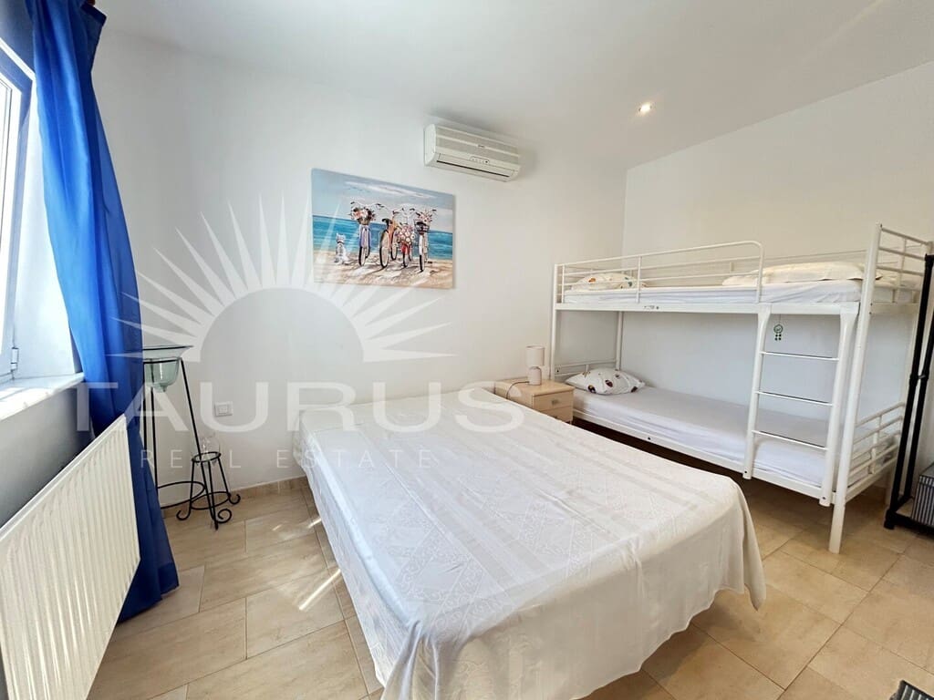 3 bedroom Villa for sale in Vinuela with pool garage - € 590,000 (Ref: 10166288)