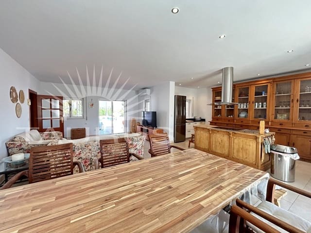 3 bedroom Villa for sale in Viñuela with pool garage - € 590,000 (Ref: 10166288)